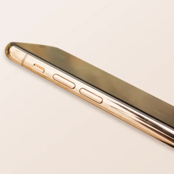 Wholesale Used iPhone XS Max – Unlocked Bulk Phones for Resale - Image 3